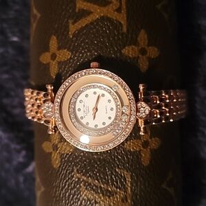 Milano Expressions Rose Gold Floating Crystals‎ Watch Panther Link Needs Battery